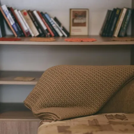 Old Town Apartment *